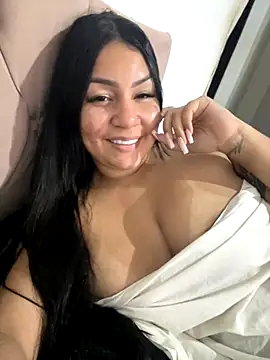 julianamascarada online show from 09.11.25