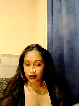 cute indianxo online show from 04.14.26