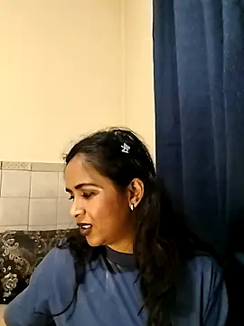 Snapshot of cute_indianxo chatting on 06.04.26 cute indianxo online show from 06.04.26
