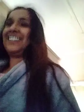 Snapshot of cute_indianxo chatting on 06.07.26 cute indianxo online show from 06.07.26