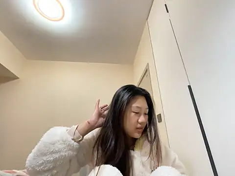 Snapshot of xena0501 chatting on 11.18.25 xena0501 online show from 11.18.25