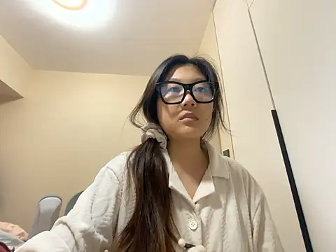 Snapshot of xena0501 chatting on 11.26.25 xena0501 online show from 11.26.25