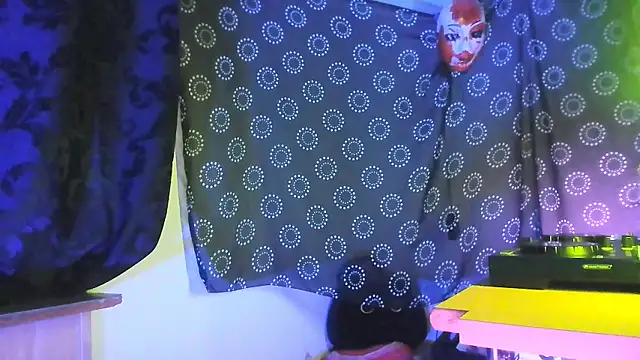 DjDiCKmannOnE online show from 02.10.26