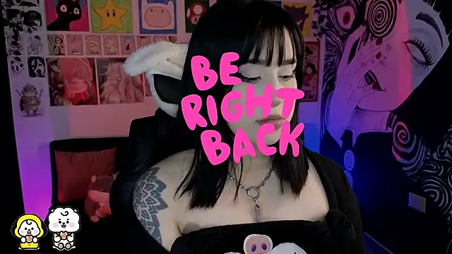 Snapshot of Yuhwan_ chatting on 12.19.25 Yuhwan online show from 12.19.25