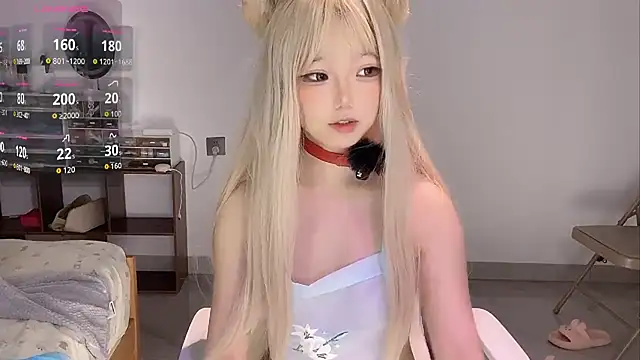 Snapshot of Office_Sex chatting on 09.21.25 Office Sex online show from 09.21.25