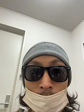 specialz0831 online show from 10.22.25