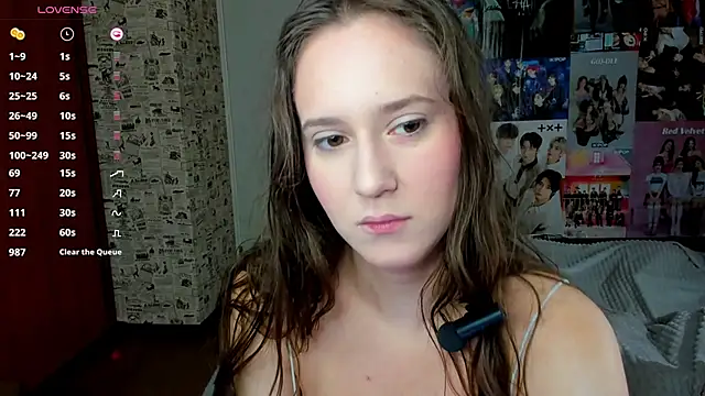 LucyRose3 online show from 10.08.25