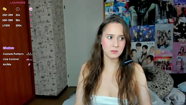 LucyRose3 online show from 10.09.25