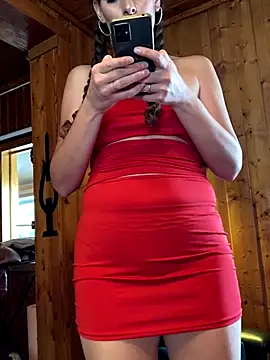 Snapshot of Bad_Idea chatting on 11.22.25 Bad Idea online show from 11.22.25