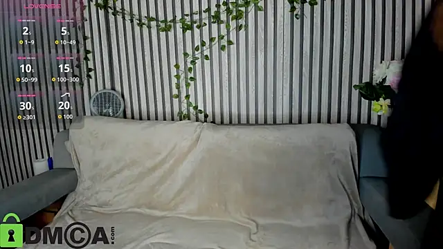 Agnes Wells online show from 11.15.25