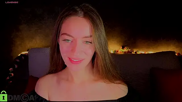 Agnes Wells online show from 11.30.25