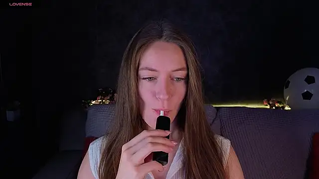 Agnes Wells online show from 06.20.26