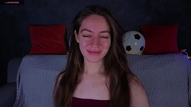 Agnes Wells online show from 06.21.26