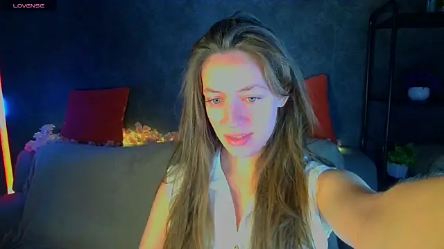 Agnes Wells online show from 07.13.26