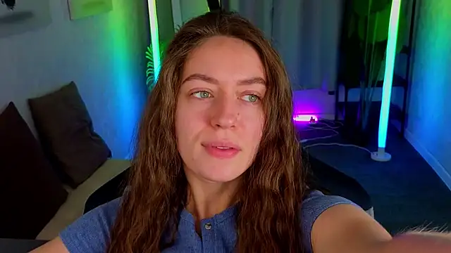 Agnes Wells online show from 07.27.26