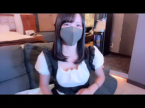 Snapshot of moemilk chatting on 10.03.25 moemilk online show from 10.03.25