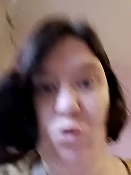 Snapshot of Feuchtekitty92@xh chatting on 11.10.25 Feuchtekitty92xh online show from 11.10.25