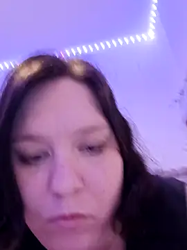 Snapshot of Feuchtekitty92@xh chatting on 11.21.25 Feuchtekitty92xh online show from 11.21.25