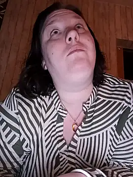 Snapshot of Feuchtekitty92@xh chatting on 11.26.25 Feuchtekitty92xh online show from 11.26.25