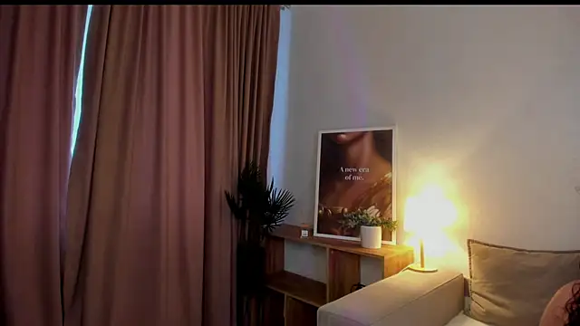 Snapshot of Elina_Star chatting on 10.06.25 Elina Star online show from 10.06.25