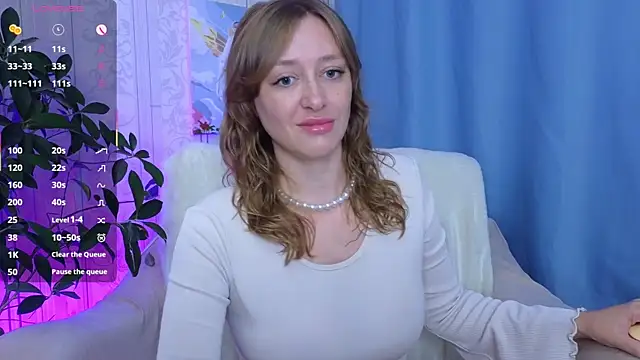 Snapshot of evashiny_ chatting on 07.27.26 evashiny online show from 07.27.26