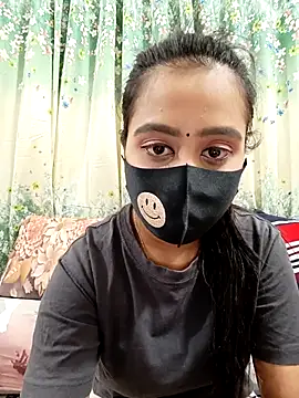 Snapshot of Prova-2 chatting on 11.22.25 Prova-2 online show from 11.22.25