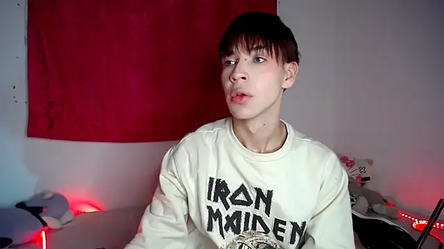 lucky stricke online show from 12.19.25