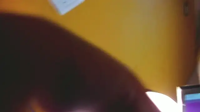 bella houston  online show from 09.21.25