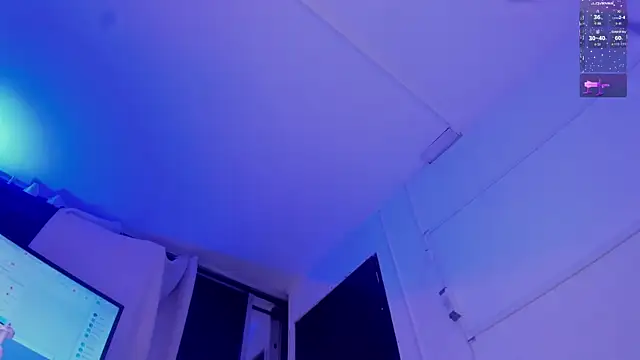 Snapshot of DollyMae_ chatting on 10.07.25 DollyMae online show from 10.07.25