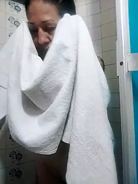 Snapshot of panamared chatting on 10.02.25 panamared online show from 10.02.25