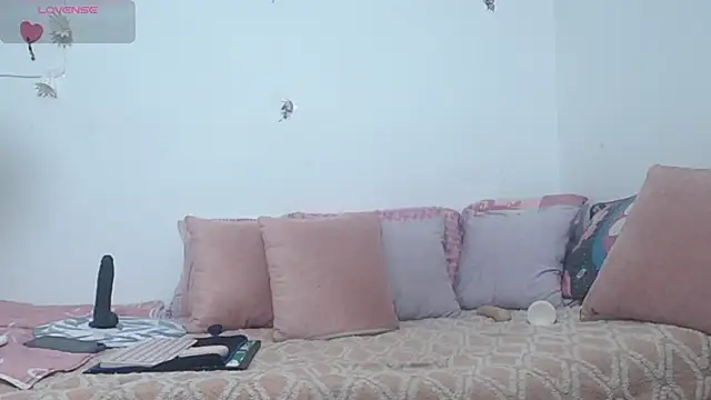 Snapshot of panamared chatting on 10.11.25 panamared online show from 10.11.25