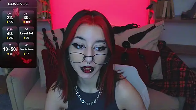 Snapshot of Mistress__Marcelline chatting on 10.22.25 Mistress Marcelline online show from 10.22.25