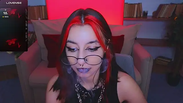 Snapshot of Mistress__Marcelline chatting on 11.09.25 Mistress Marcelline online show from 11.09.25