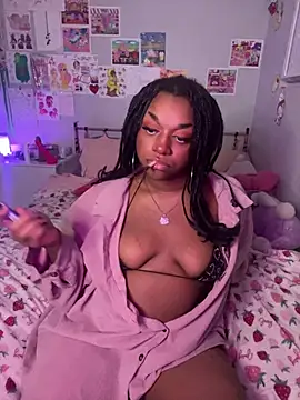 XKimmyGreen online show from 03.23.26