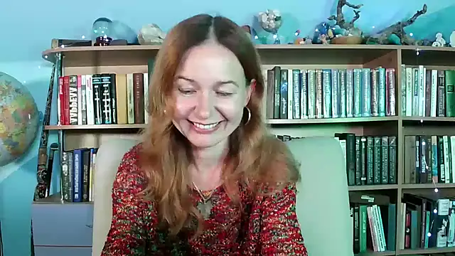 Snapshot of Foxilady357 chatting on 10.24.25 Foxilady357 online show from 10.24.25