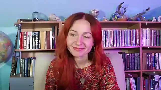 Snapshot of Foxilady357 chatting on 11.04.25 Foxilady357 online show from 11.04.25