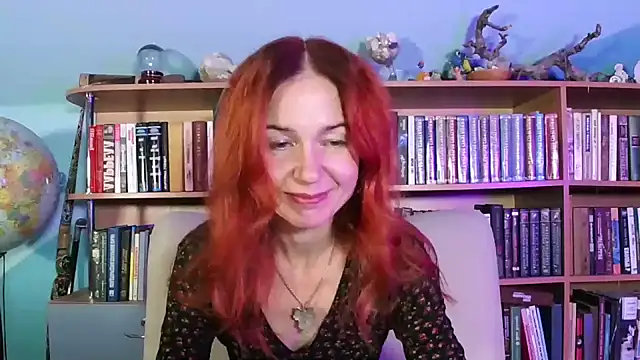 Snapshot of Foxilady357 chatting on 11.05.25 Foxilady357 online show from 11.05.25