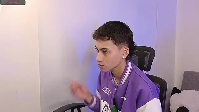 yulian vasquez online show from 09.23.25