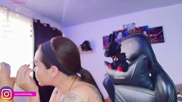 Snapshot of Nicorobinn chatting on 02.28.26 Nicorobinn online show from 02.28.26