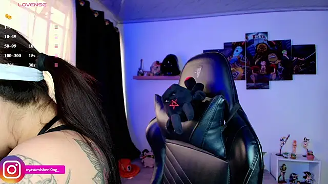 Snapshot of Nicorobinn chatting on 03.25.26 Nicorobinn online show from 03.25.26