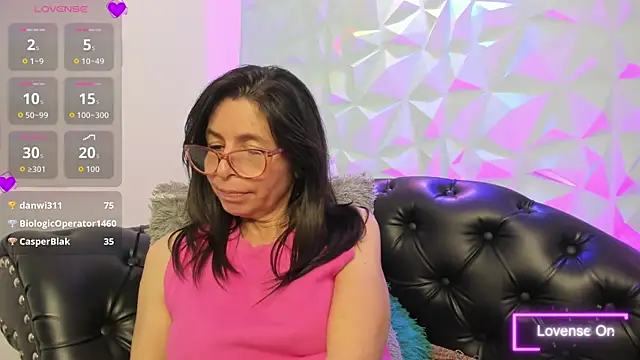 SabinaDeluxe cg online show from 11.20.25