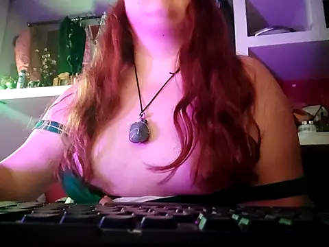 Snapshot of melisa_hot420 chatting on 10.08.25 melisa hot420 online show from 10.08.25