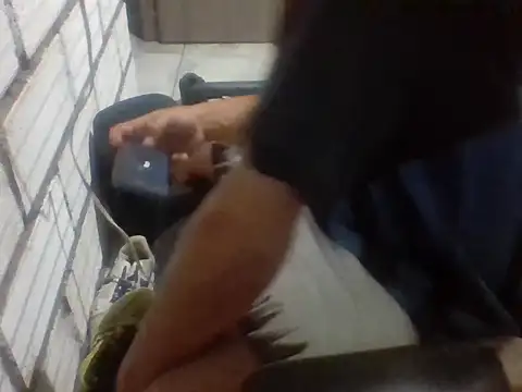 santiii   12 online show from 12.19.25