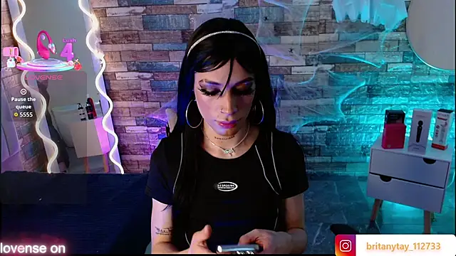 Snapshot of boyfox_tay chatting on 10.28.25 boyfox tay online show from 10.28.25