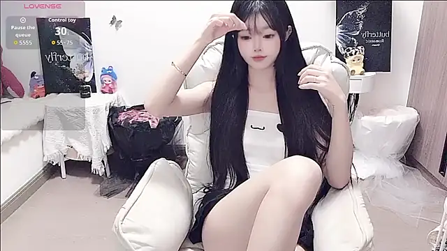 Snapshot of -EEBABY chatting on 05.17.26 -EEBABY online show from 05.17.26