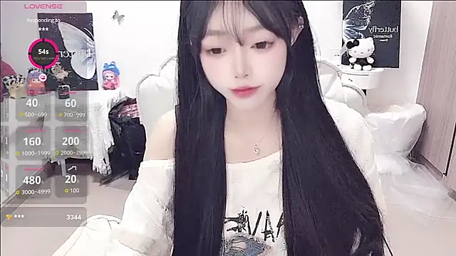 Snapshot of -EEBABY chatting on 06.19.26 -EEBABY online show from 06.19.26