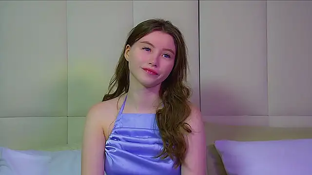 Snapshot of KeiraAsti chatting on 10.02.25 KeiraAsti online show from 10.02.25