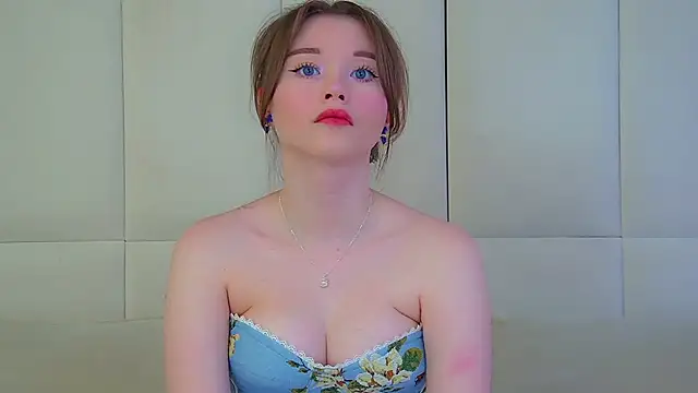 KeiraAsti online show from 05.17.26