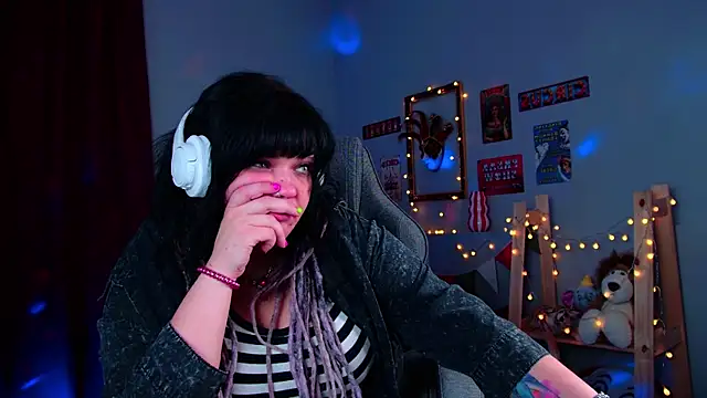 MaryHarrys online show from 06.06.26