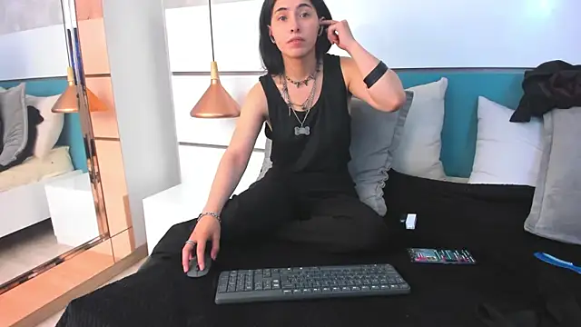 Snapshot of Ashkoreh chatting on 02.17.26 Ashkoreh online show from 02.17.26